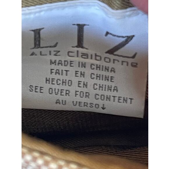 Liz Claiborne Tan and White Basket Weave Shoulder Bag - Picture 6 of 7